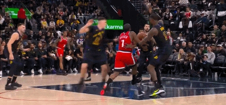 kaiyun-如同空气!艾顿把哈登护送到内线还赔个犯规送2+1